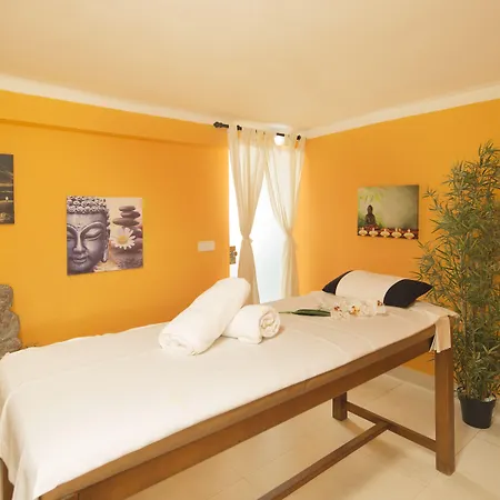 Js Sol De Picafort - Adults Only מלון